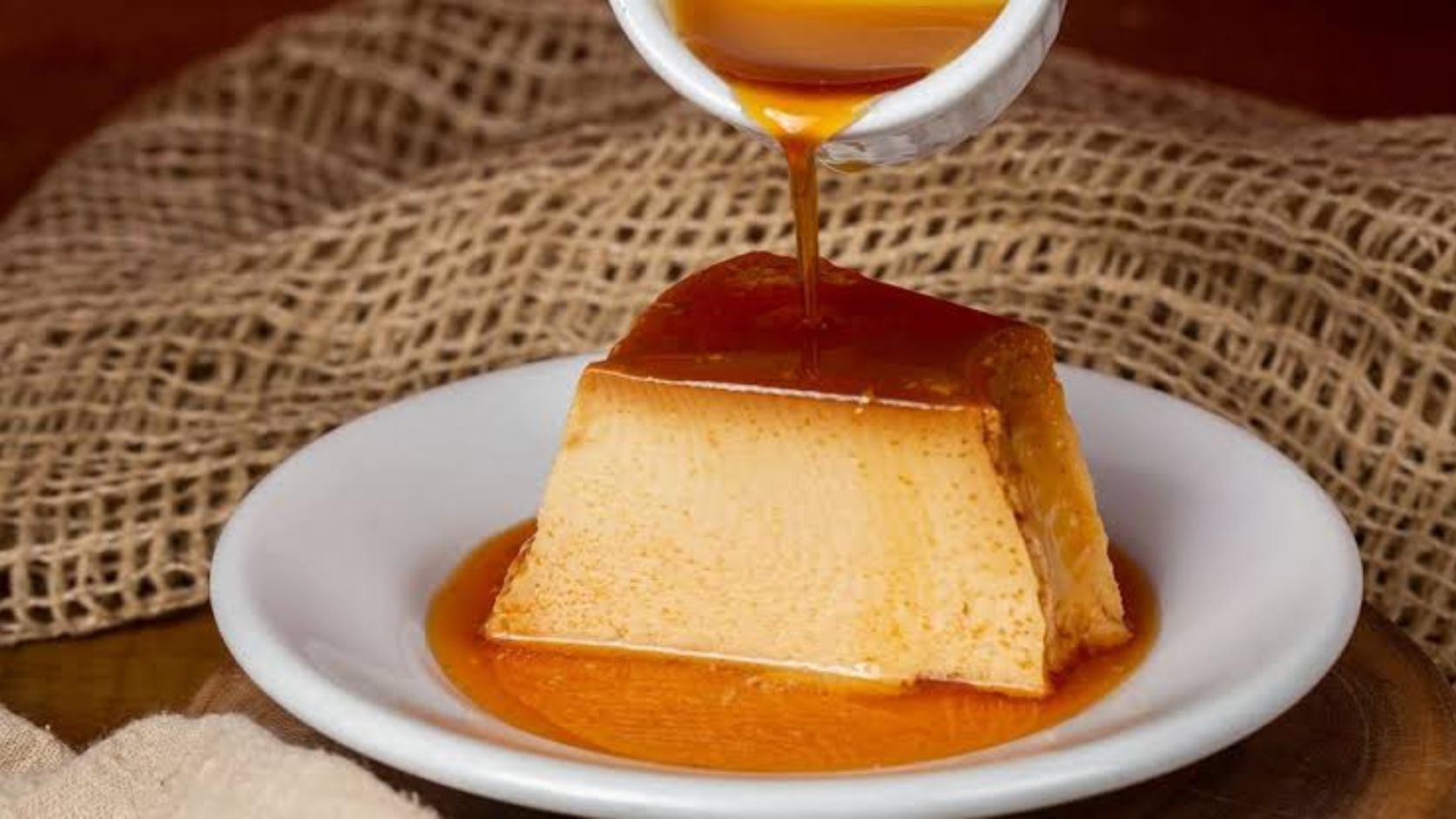 pudim cremoso caramelizado